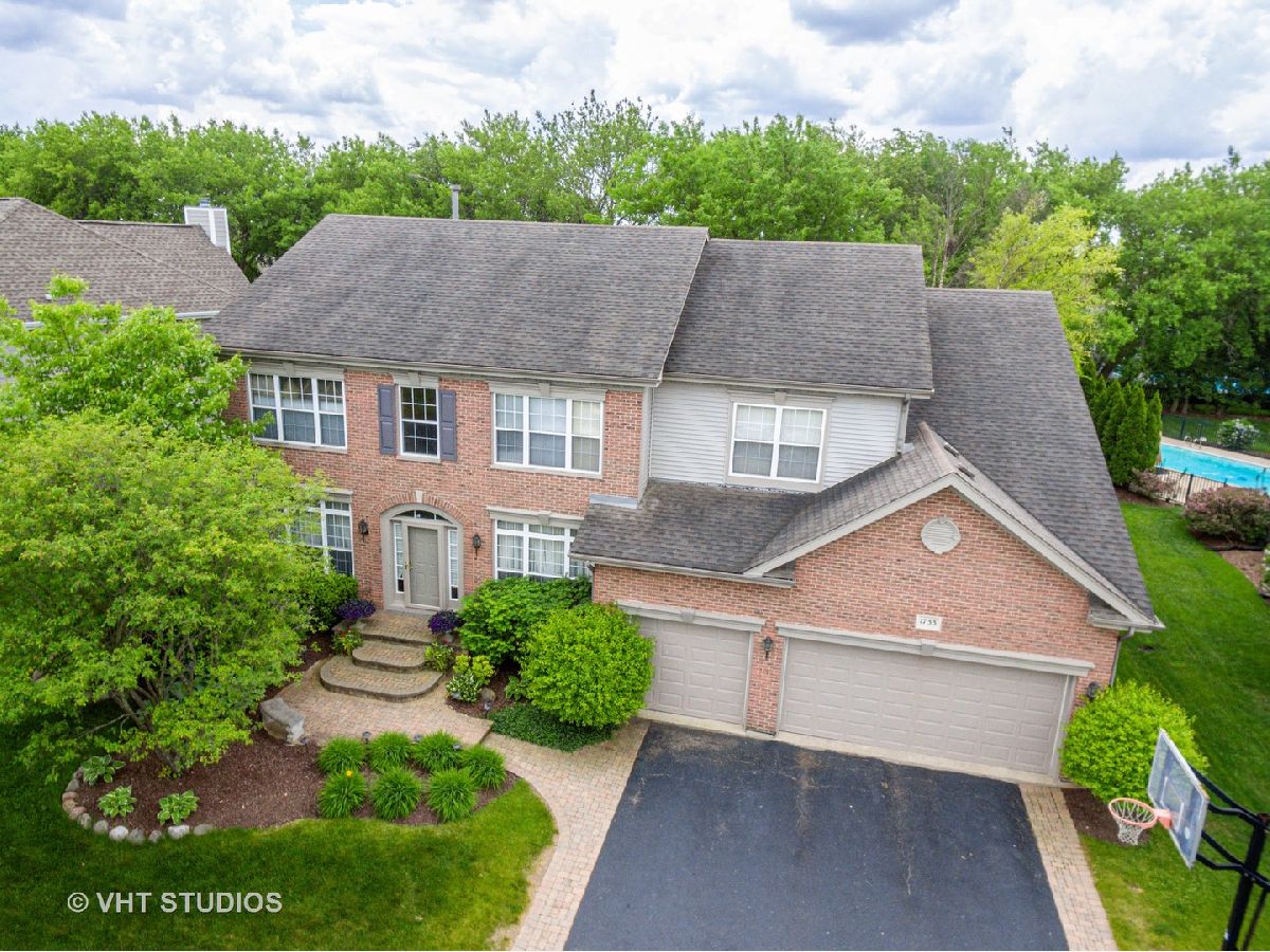 Homes Sold Summit Glen Crystal Lake Illinois, 1733 Rolling Hills