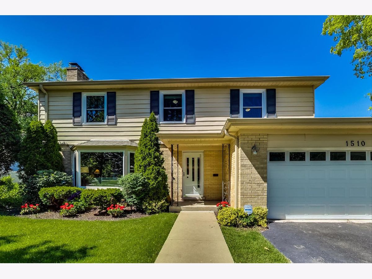 Homes Sold Golf Acres Glenview Illinois, 1510 Longvalley