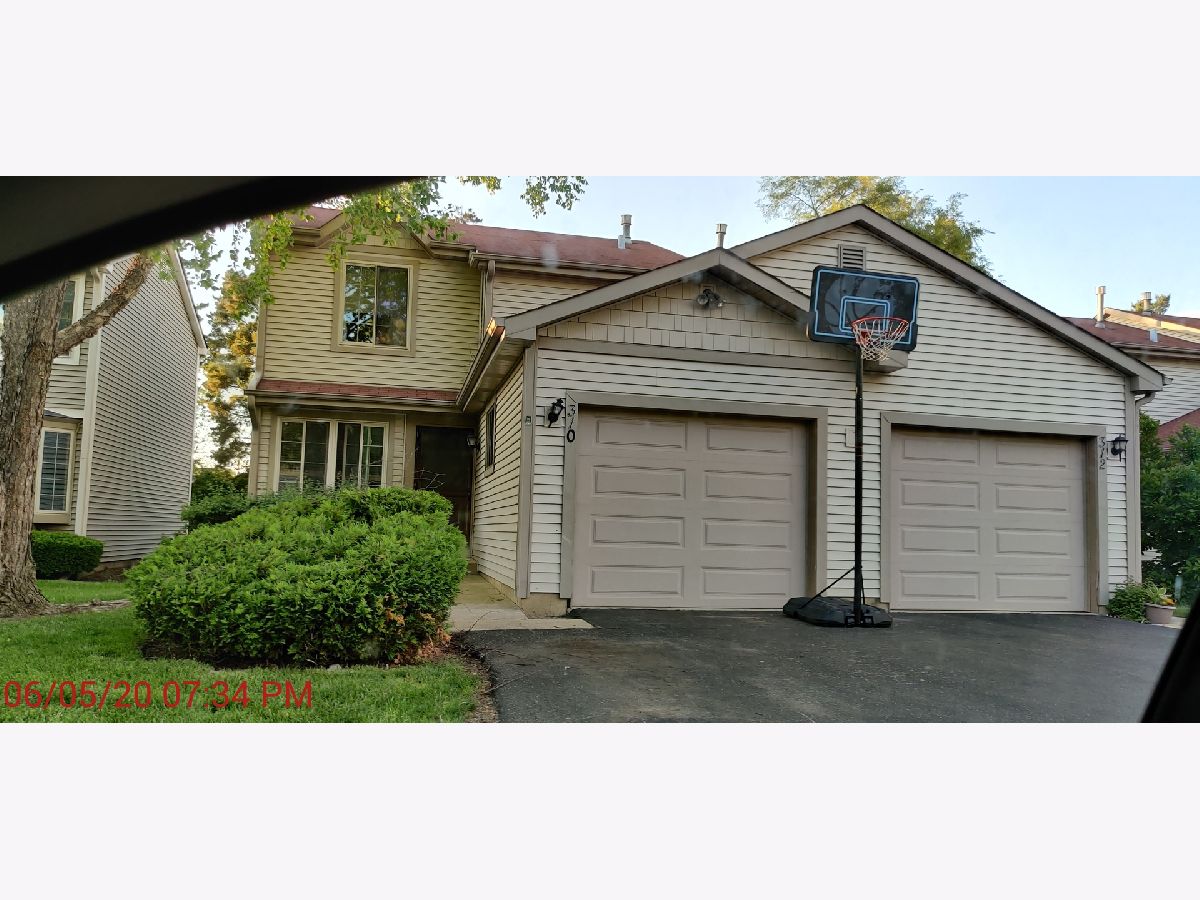 Townhomes & Homes Rented Forest Knoll Palatine Illinois, 310 Forest Knoll