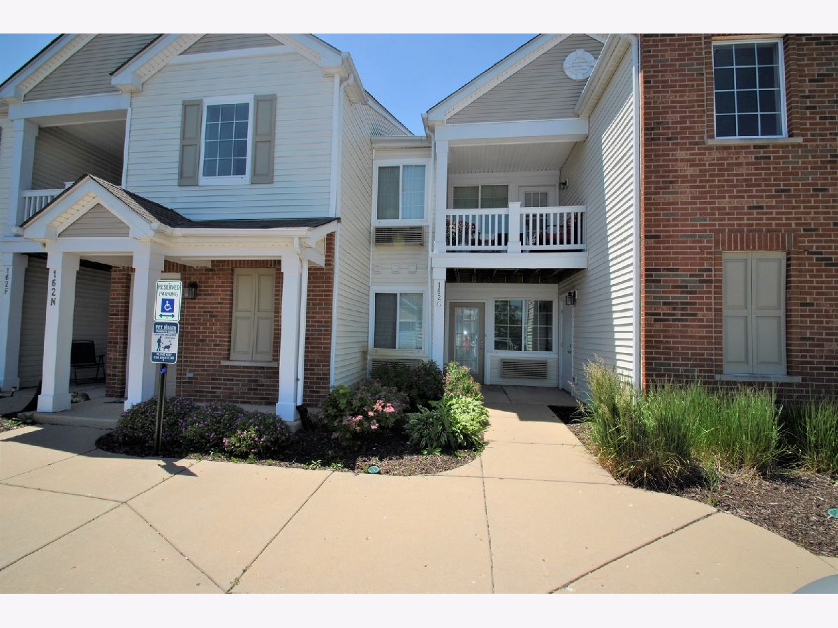 Bristol Bay Yorkville IL, Condos & Townhomes & Homes For Sale & For