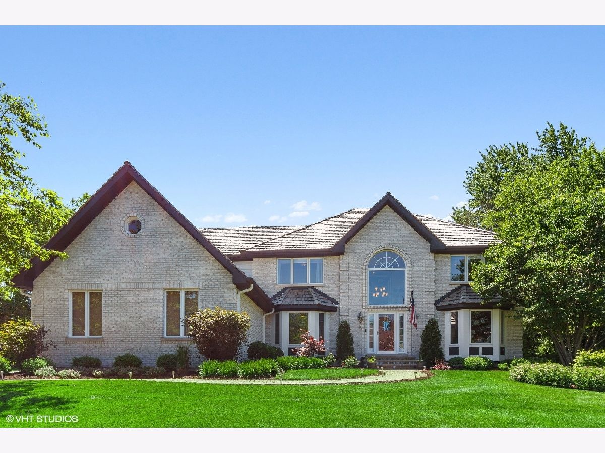 Homes Sold Highland Pines Long Grove Illinois, 6209 Pine Tree
