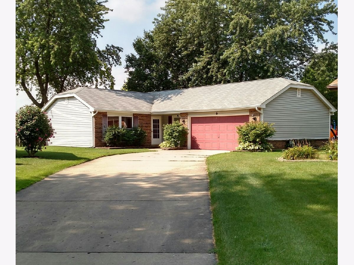 Homes Rented New England Village Streamwood Illinois, 6 Whitehall