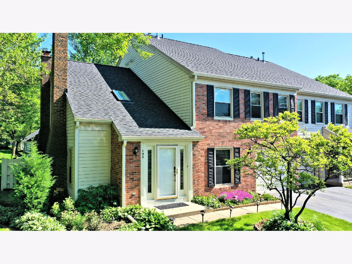 Townhomes Sold Bright Ridge Schaumburg Illinois, 104 Bright Ridge