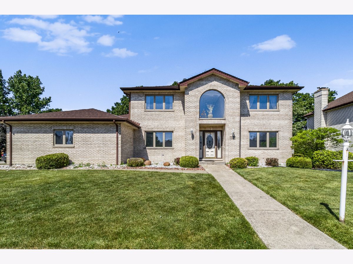 Homes Sold Eaglecrest Estates Lemont Illinois, 1316 Eagle Crest