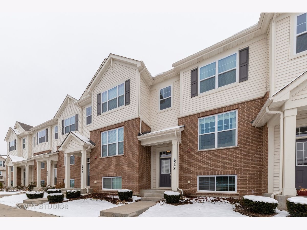 Condos & Townhomes Rented Lexington Crossing Rolling Meadows Illinois, 522 Lexington