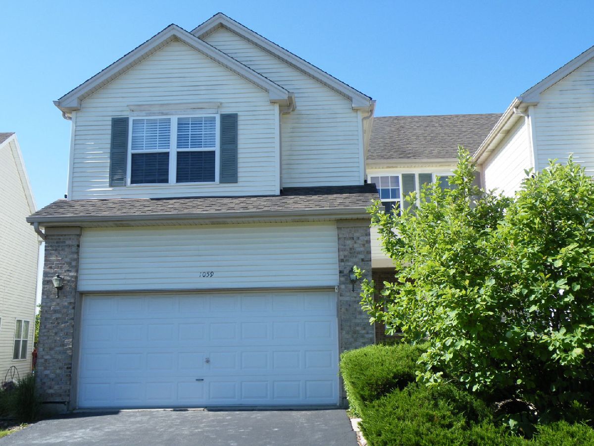 Townhomes Sold Evergreen Ridge Lake In The Hills Illinois, 1059 Viewpoint