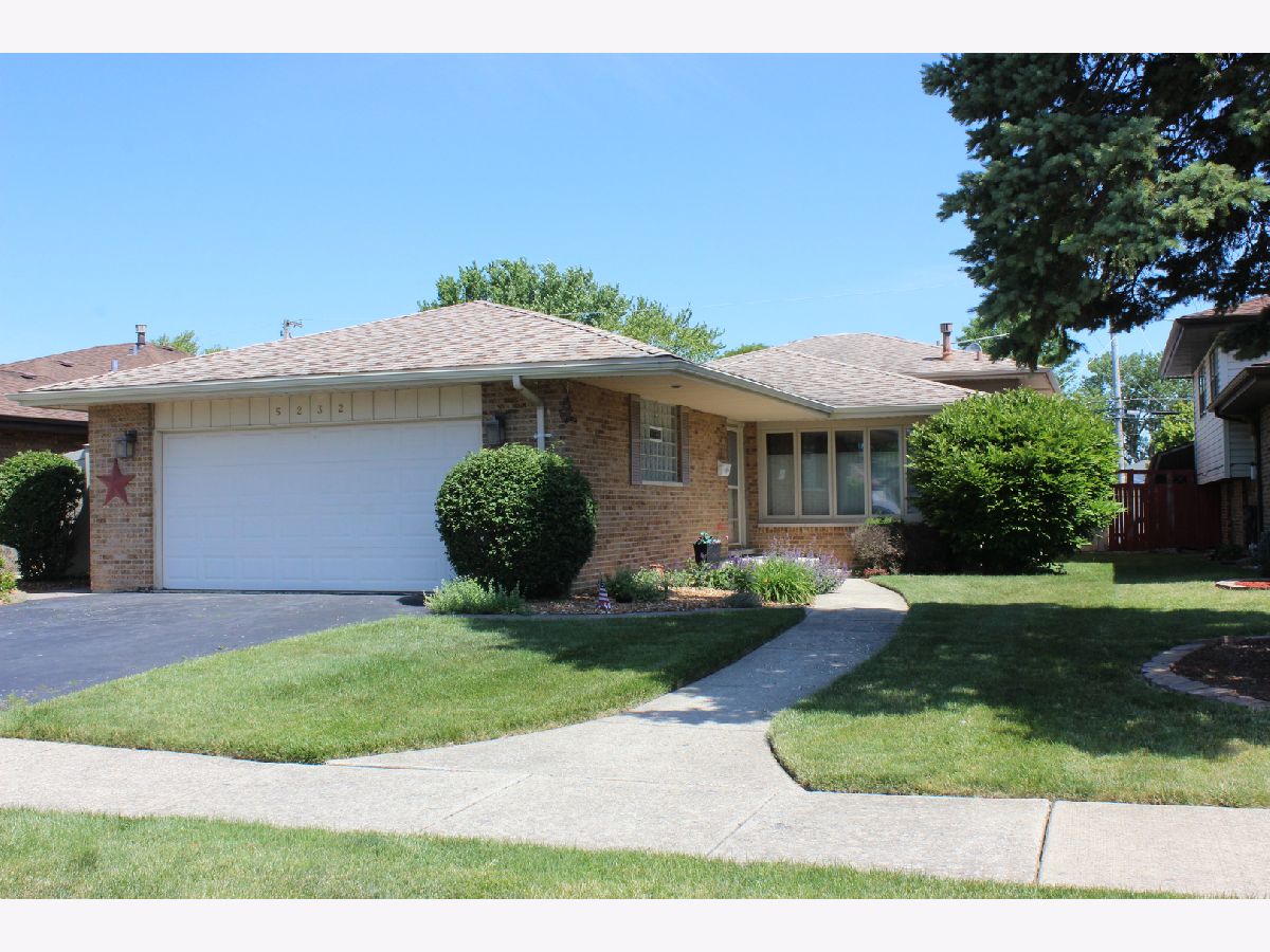 Homes Sold Crestview Gardens Crestwood Illinois, 5232 138th