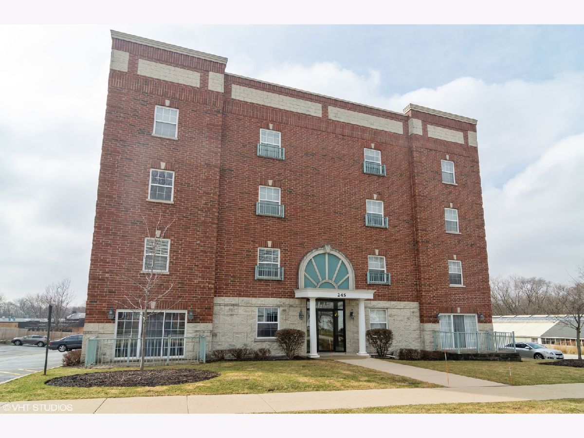 Condominiums Sold Washington Square Palatine Illinois, 245 Johnson