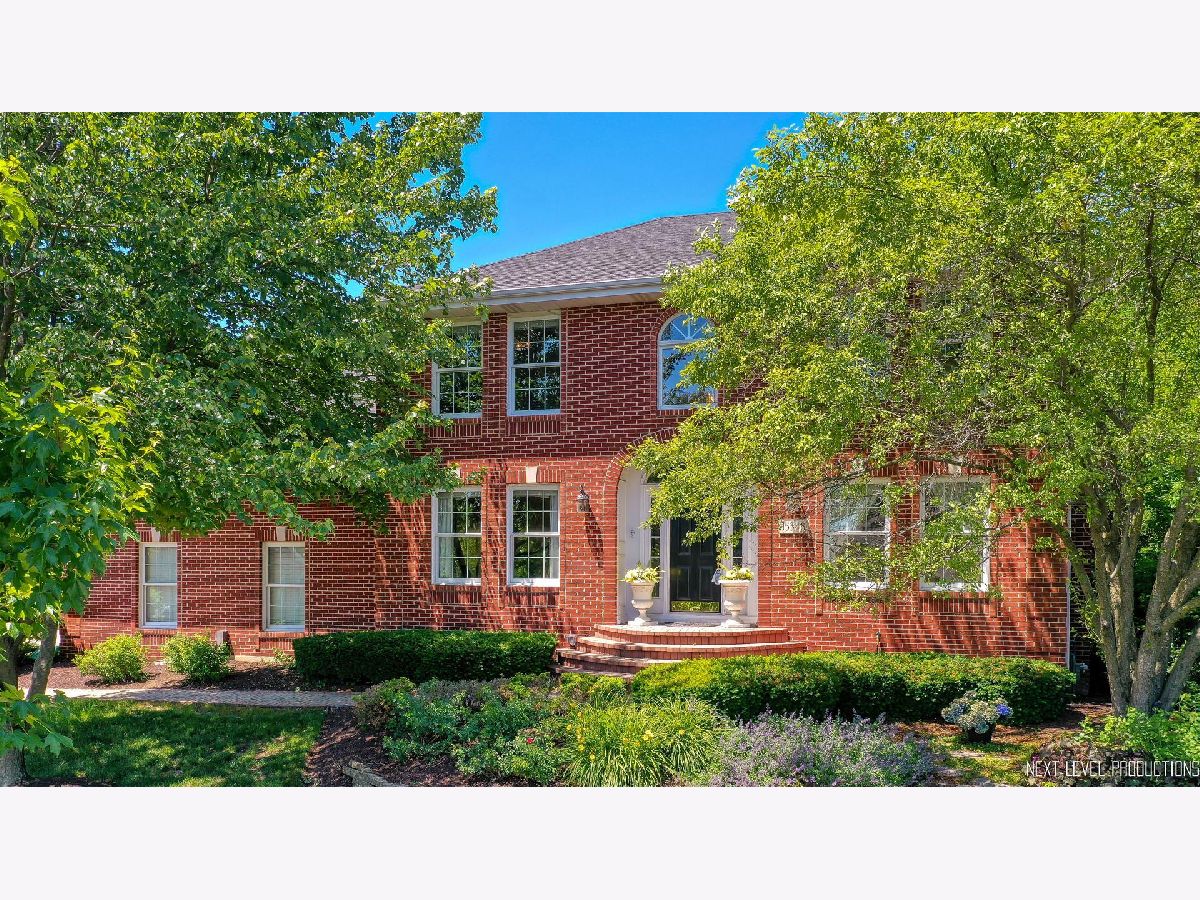 Homes Sold Country Woods Homer Glen Illinois, 15348 Sharon