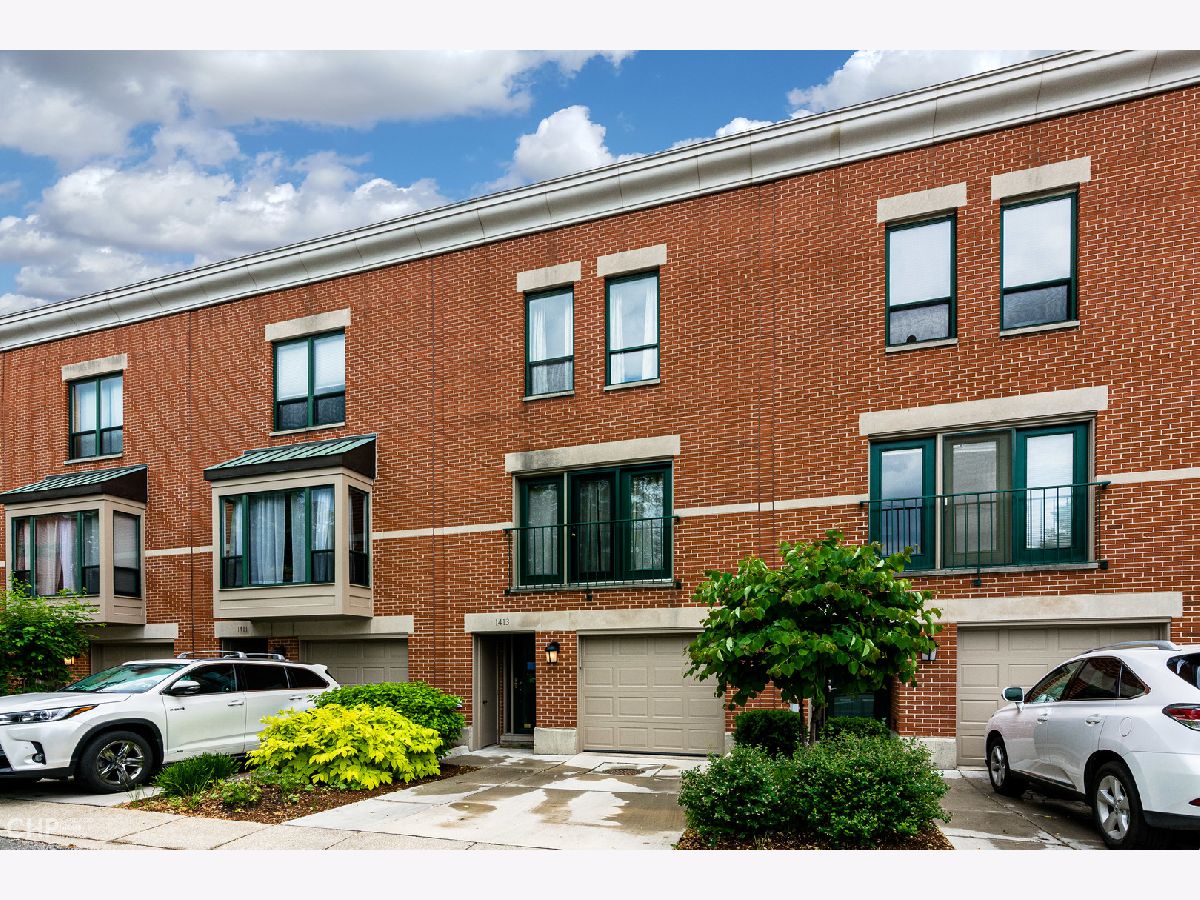 Townhomes & Condos & Homes Sold Garibaldi Square Chicago Illinois, 1413 Harrison
