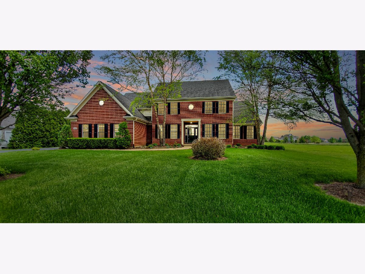 Homes Sold Stonecrest Elgin Illinois, 11N575 Hunter