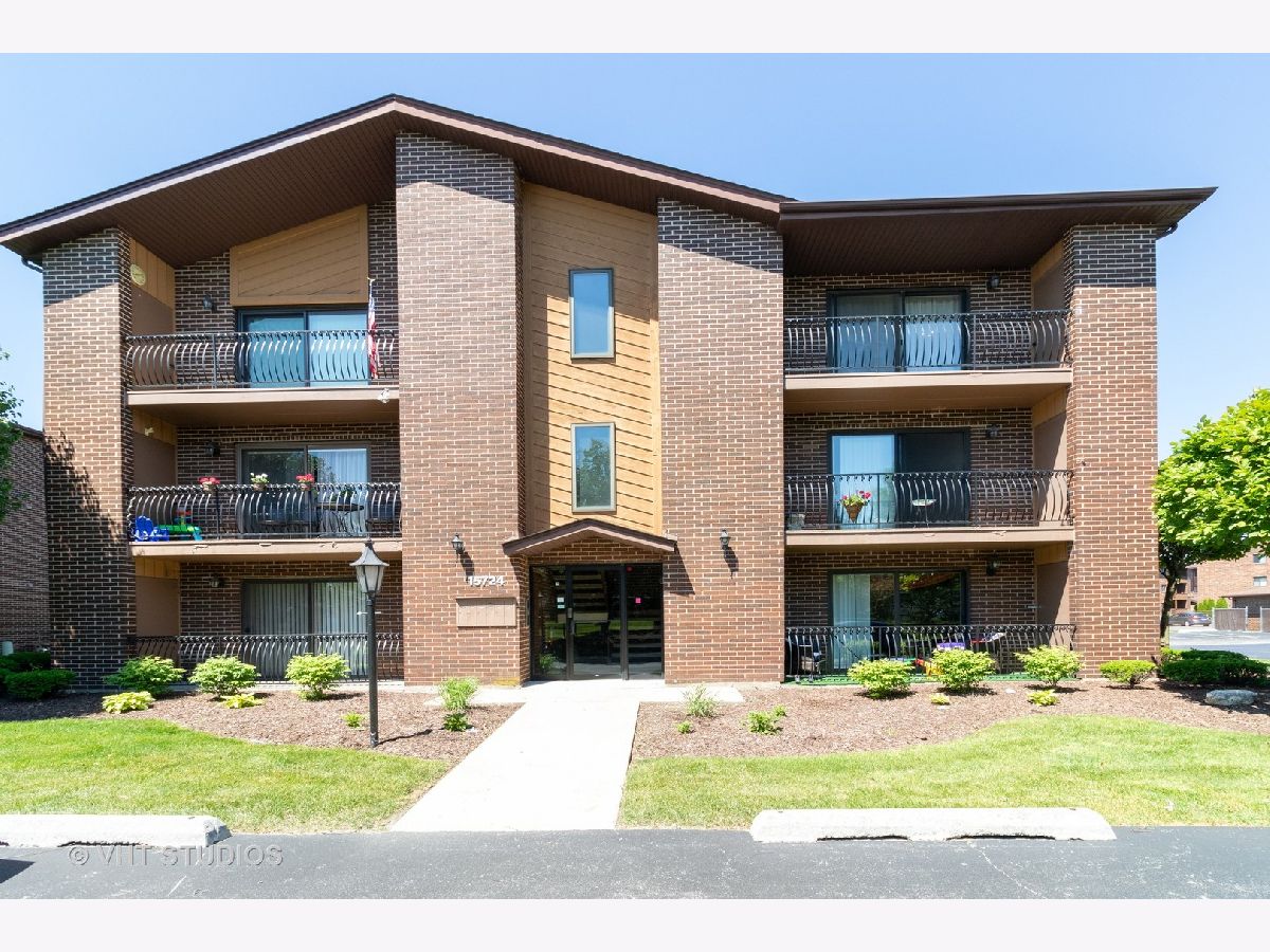 Condominiums Sold Revere Court Condos Oak Forest Illinois, 15724 Revere