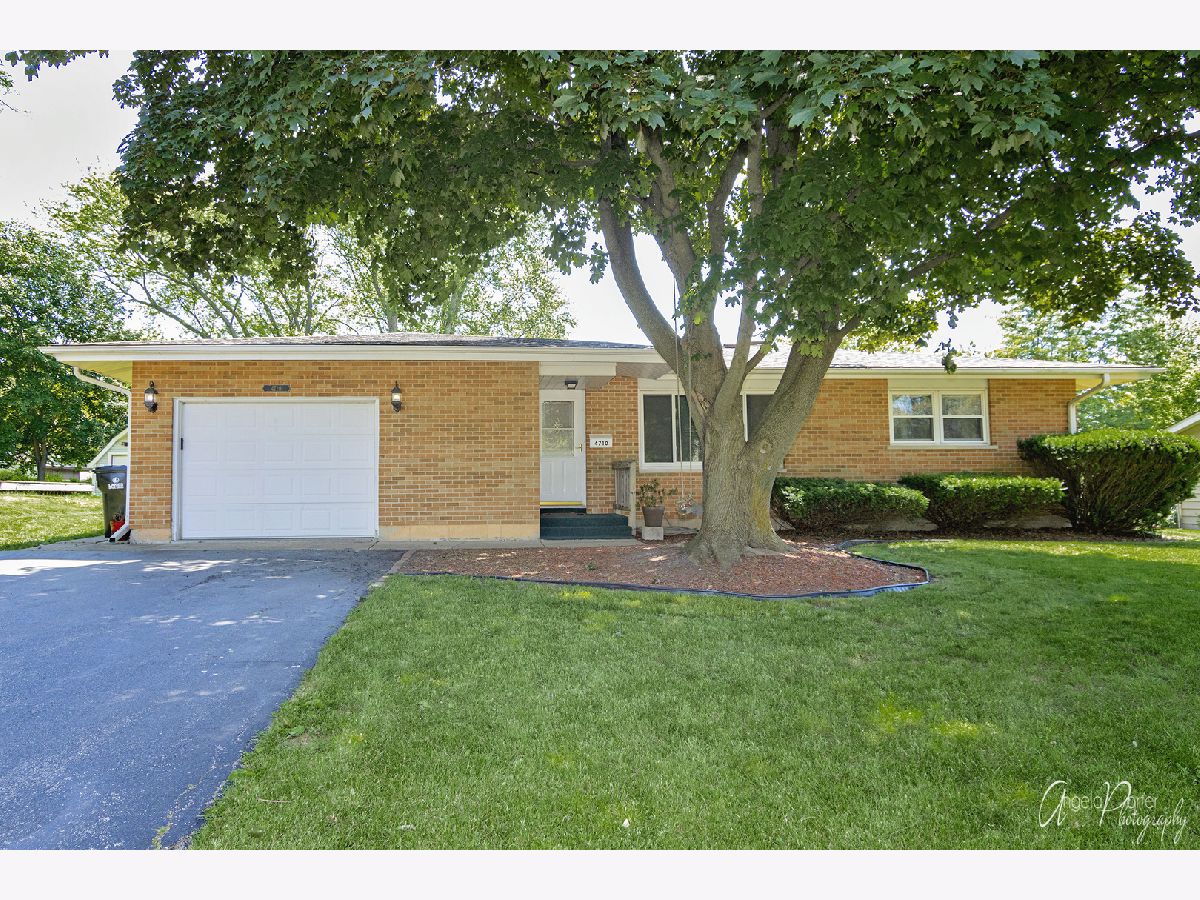 Homes Sold Whispering Hills Mchenry Illinois, 4710 Wilmot
