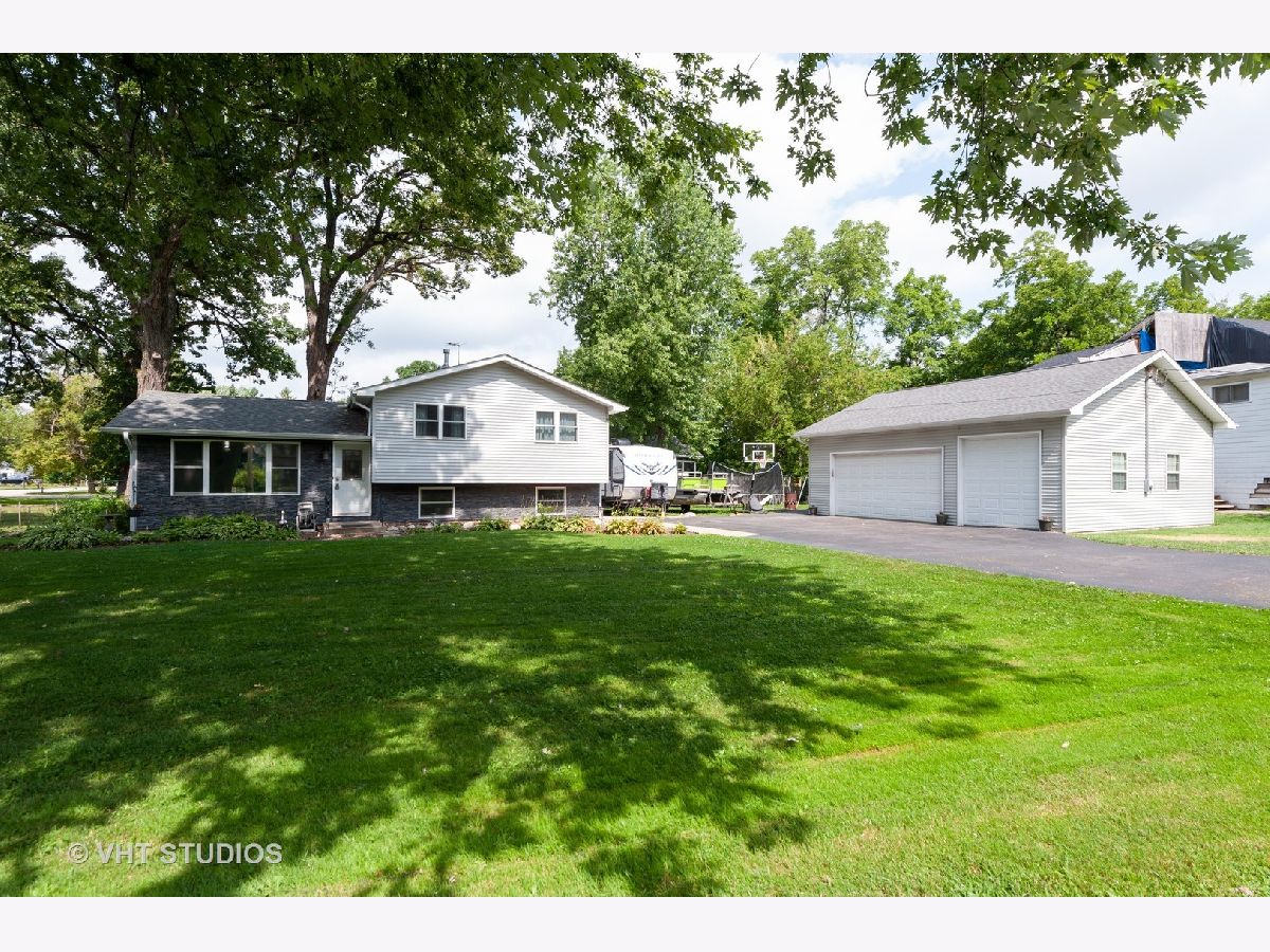 Homes Sold Sunshine Third Lake Illinois, 4 Lake