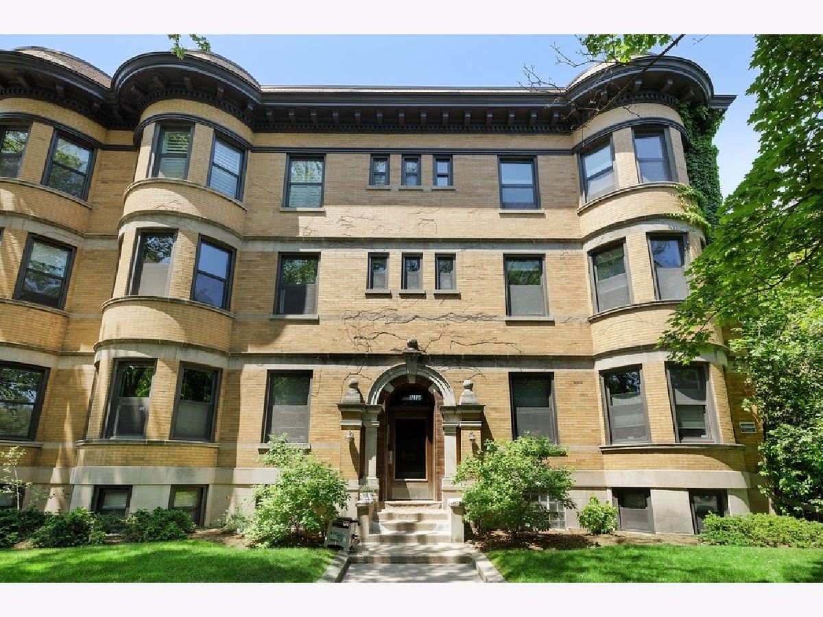 Condominiums Sold Cornelia Manor Chicago Illinois, 3506 Greenview