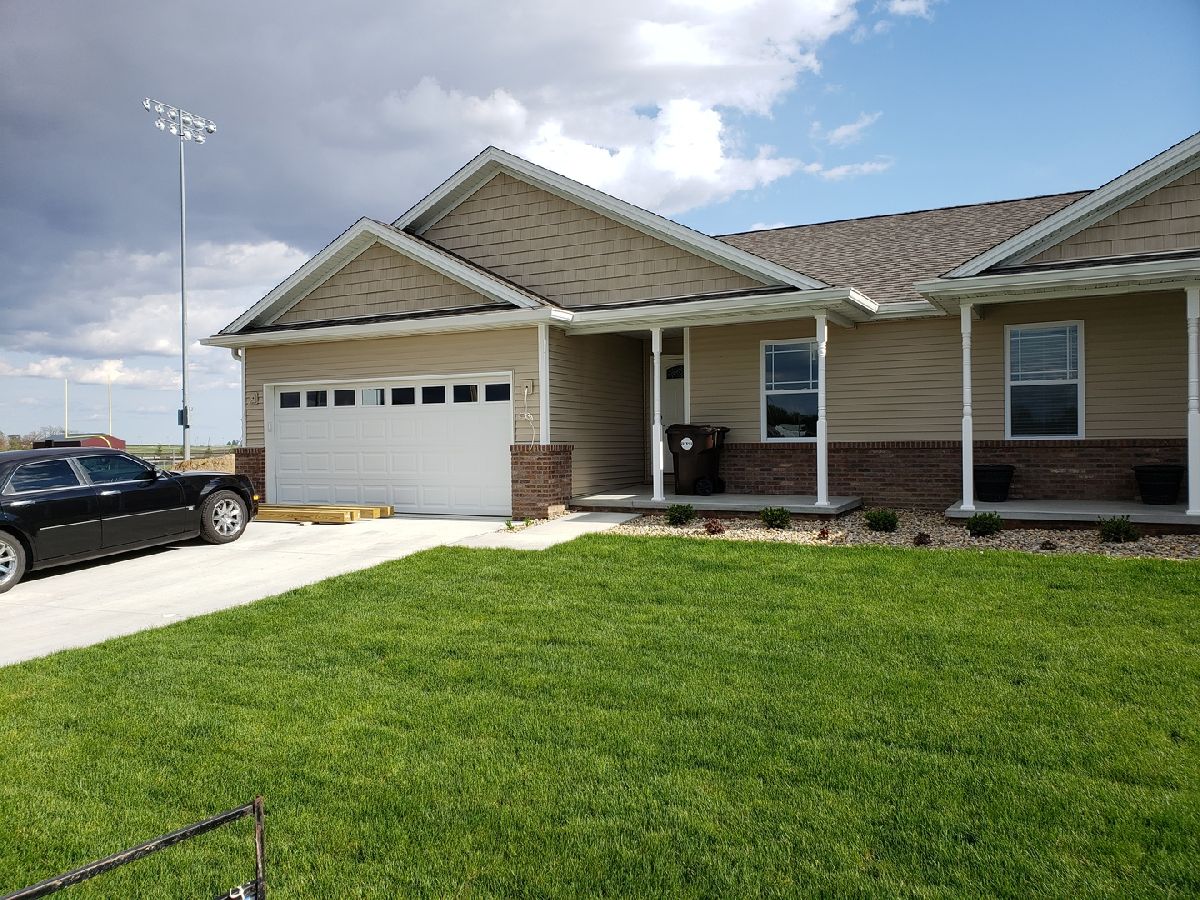 Condos & Townhomes & Homes Sold Prairie Meadows Heyworth Illinois, 414 Jenny