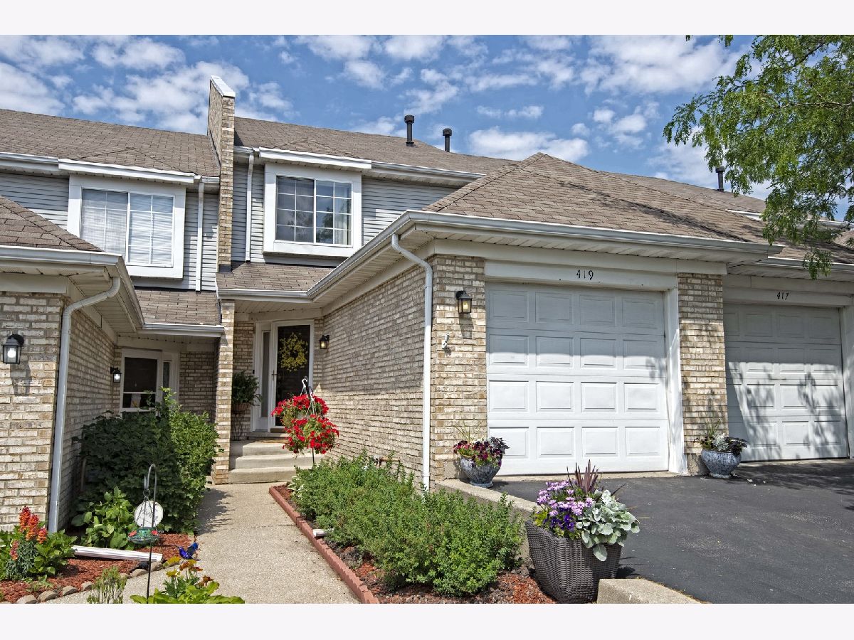 Townhomes Sold Sherwood Commons Bolingbrook Illinois, 419 Lakeview