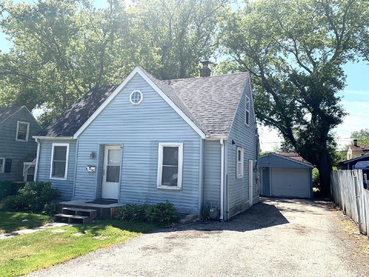 Homes Rented Shorewood Golf Course Round Lake Beach Illinois, 1502 Pine Grove