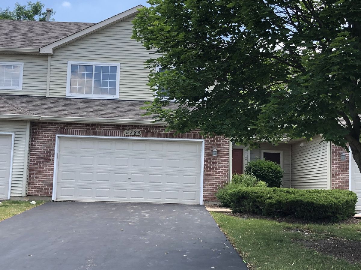 Townhomes Rented Rolling Oaks Sugar Grove Illinois, 538 Mallard