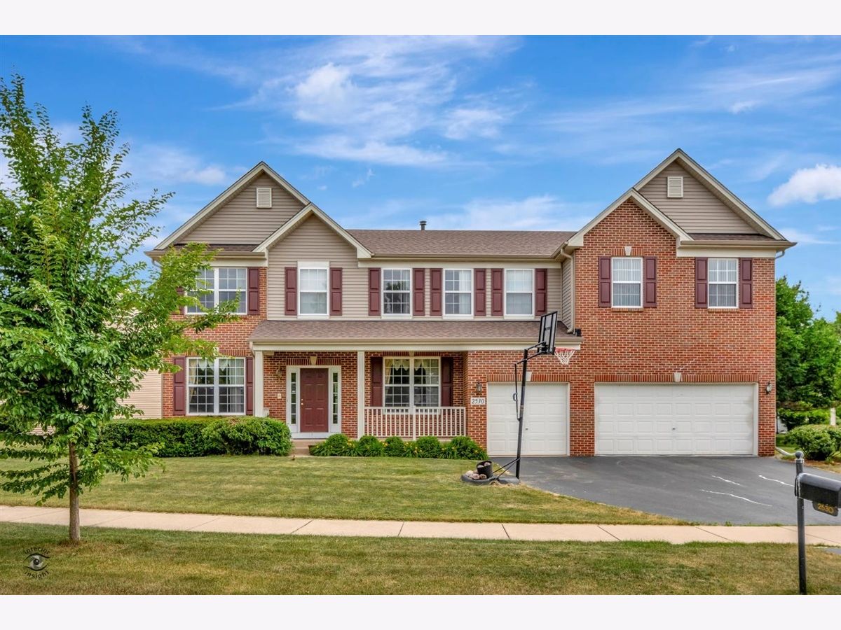 Homes Sold Amber Fields Estates Aurora Illinois, 2530 Cushing