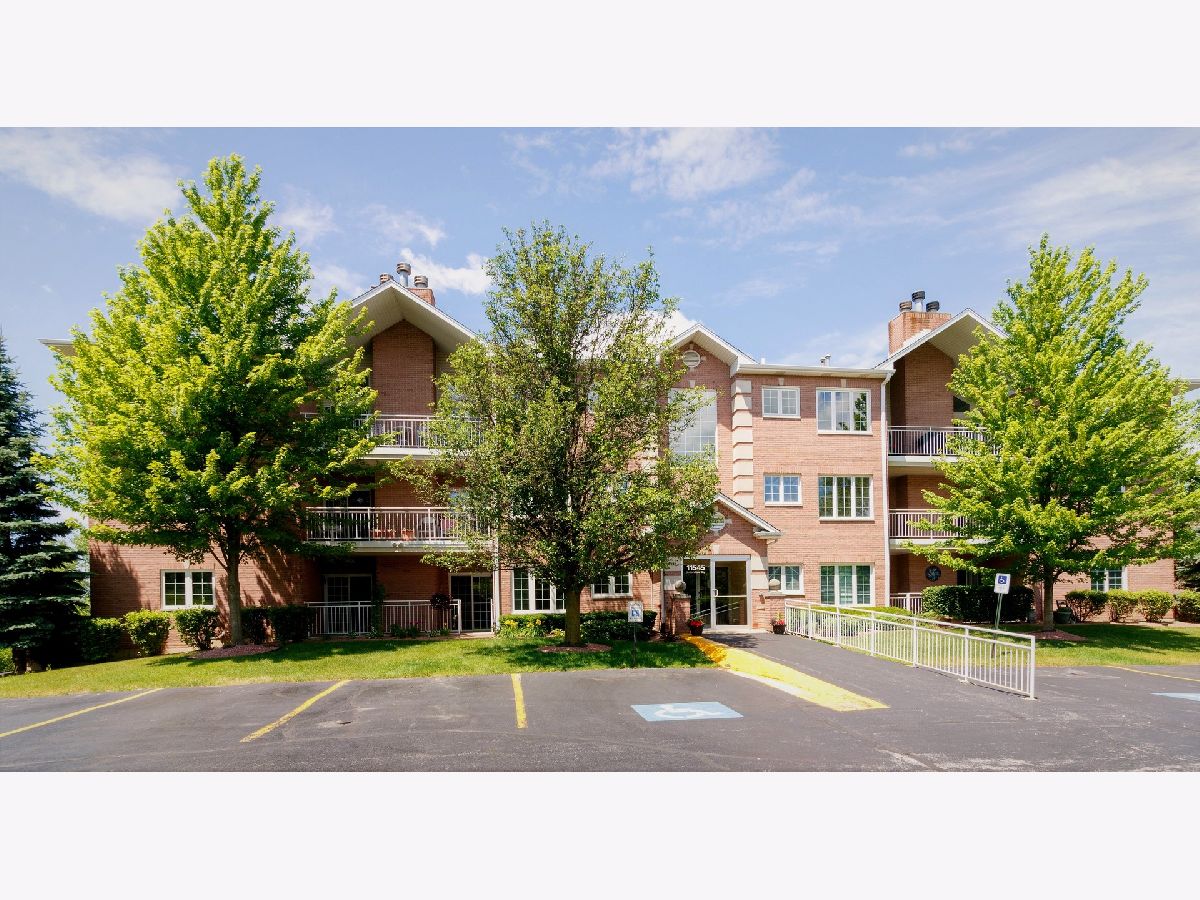 Condos & Townhomes & Homes Sold The Preserves Of Marley Orland Park Illinois, 11545 Settlers Pond