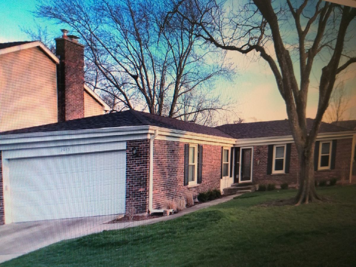 Homes Rented Windham Manor Northbrook Illinois, 2845 Farmington