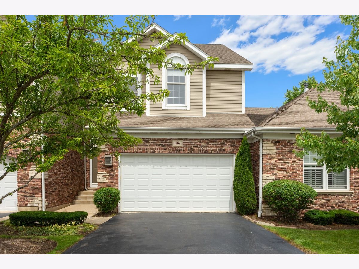 Townhomes & Homes Sold Peregrine Lake Estates Palatine Illinois, 1262 Falcon