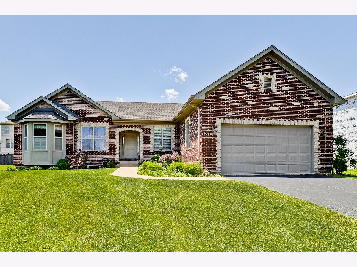 Homes Sold Prairie Path Estates Aurora Illinois, 1564 Limerick