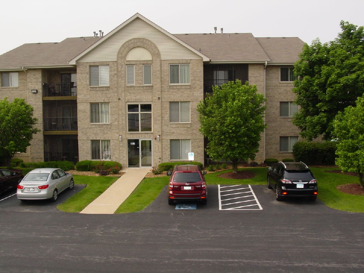 Condominiums Sold Ridgepoint Oak Forest Illinois, 6840 Ridge Point