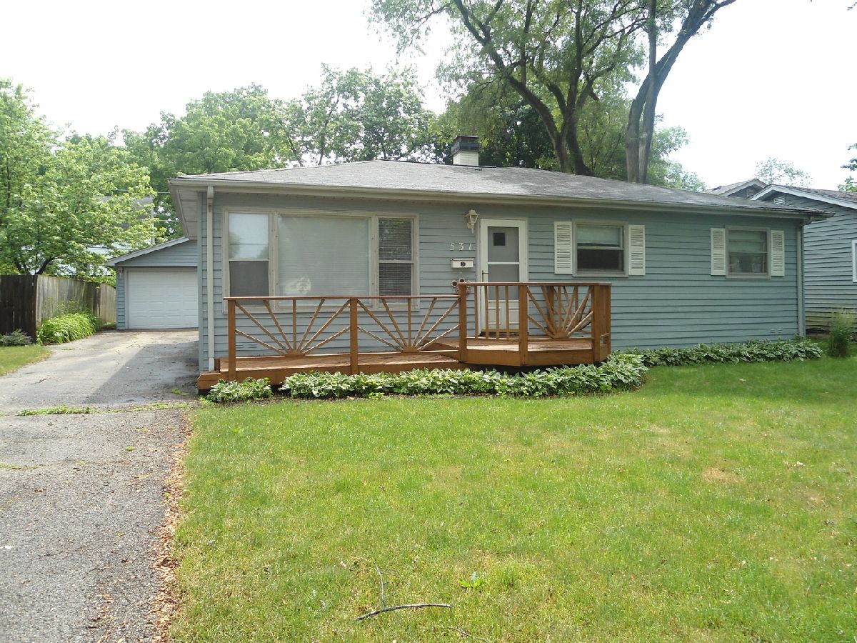 Homes Rented Dimuccis Mundelein Garden Mundelein Illinois, 531 Greenview