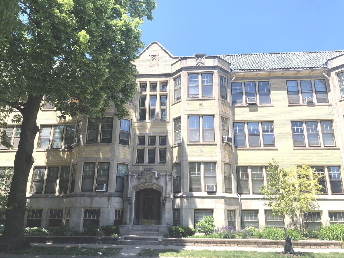 Condominiums Sold Normandy Manor Oak Park Illinois, 1040 Washington