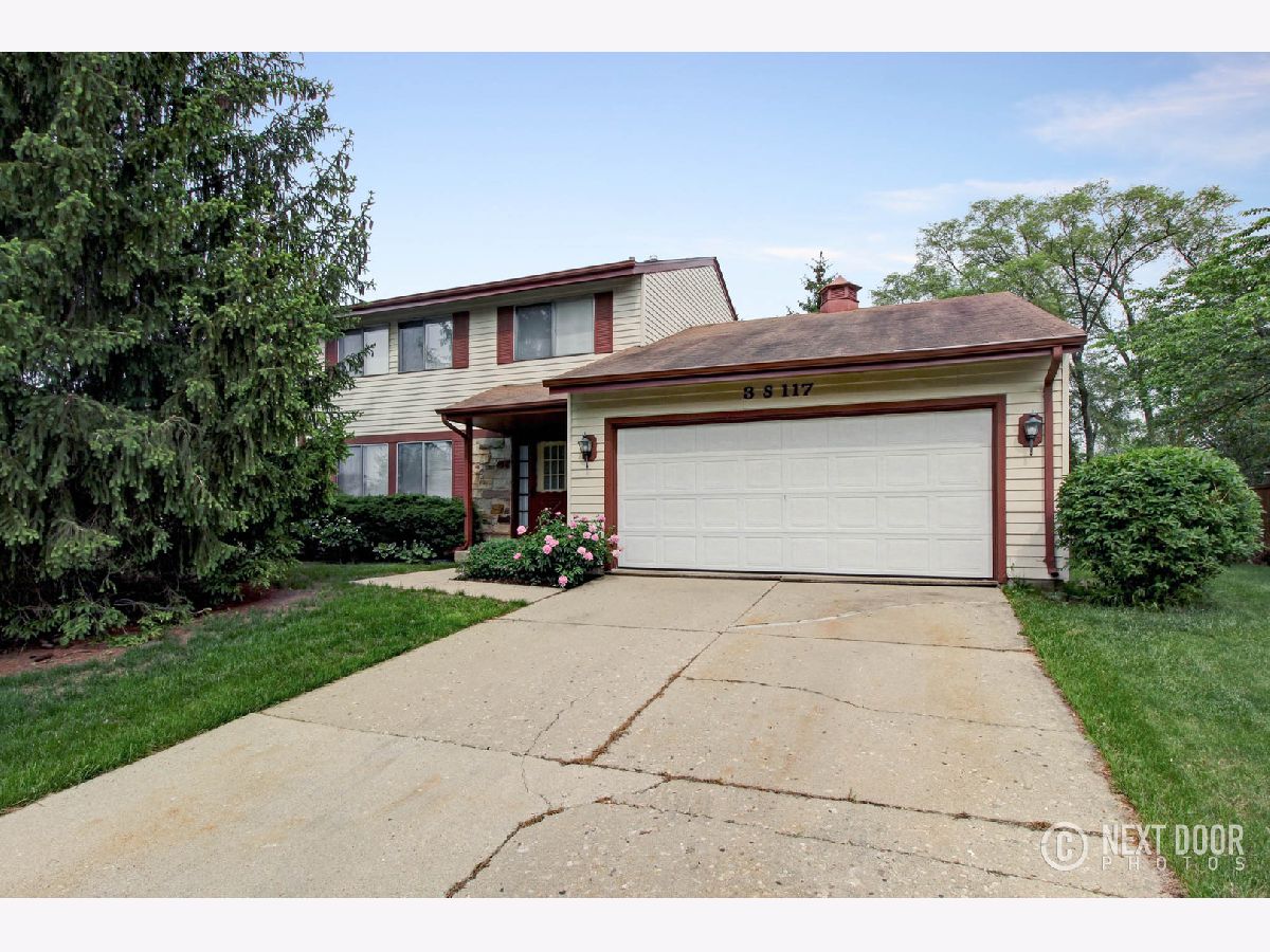 Homes & Condos & Townhomes Rented Summerlakes Warrenville Illinois, 3S117 Lakeview