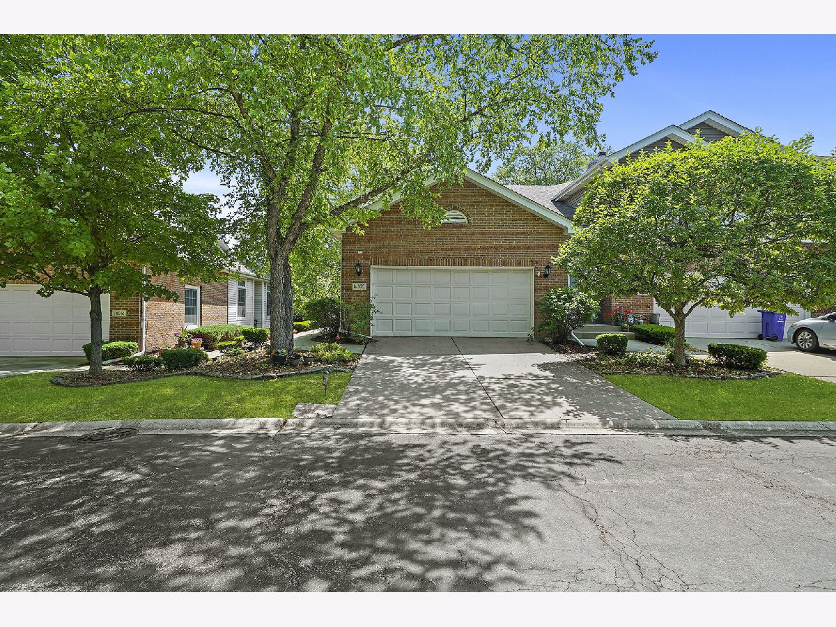 Townhomes Sold Oak Forest Club Oak Forest Illinois, 14555 Club Circle
