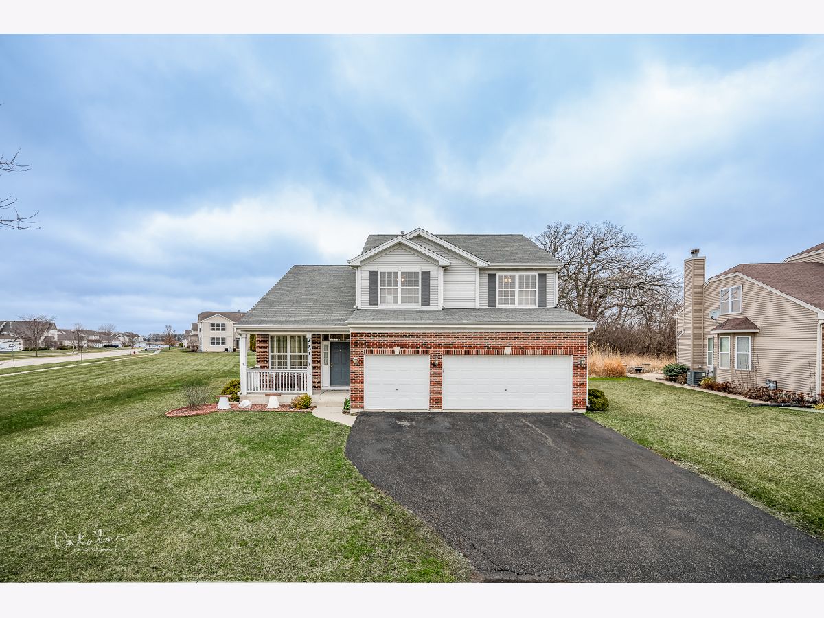 Homes & Condos & Townhomes Rented The Sonatas Woodstock Illinois, 2701 Haydn