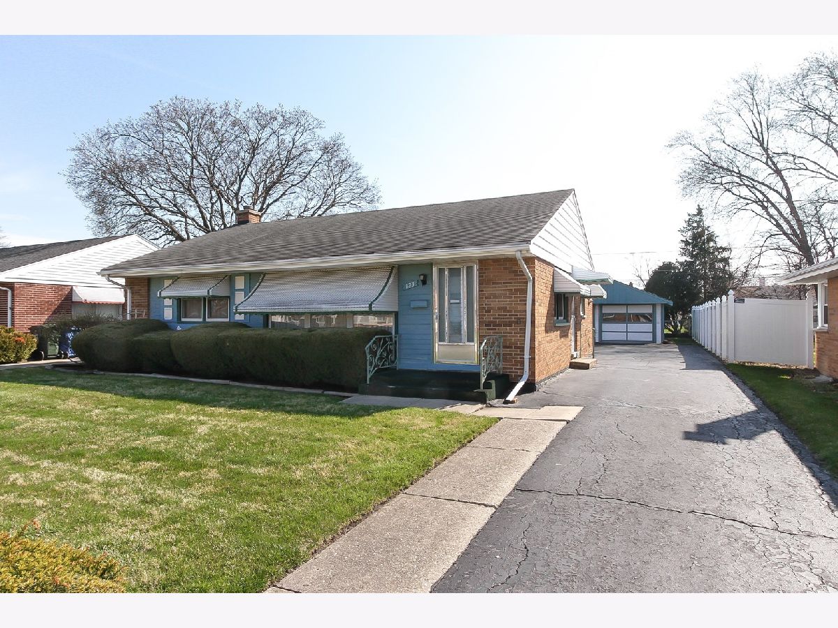 Homes Sold Northshire Des Plaines Illinois, 123 Westgate