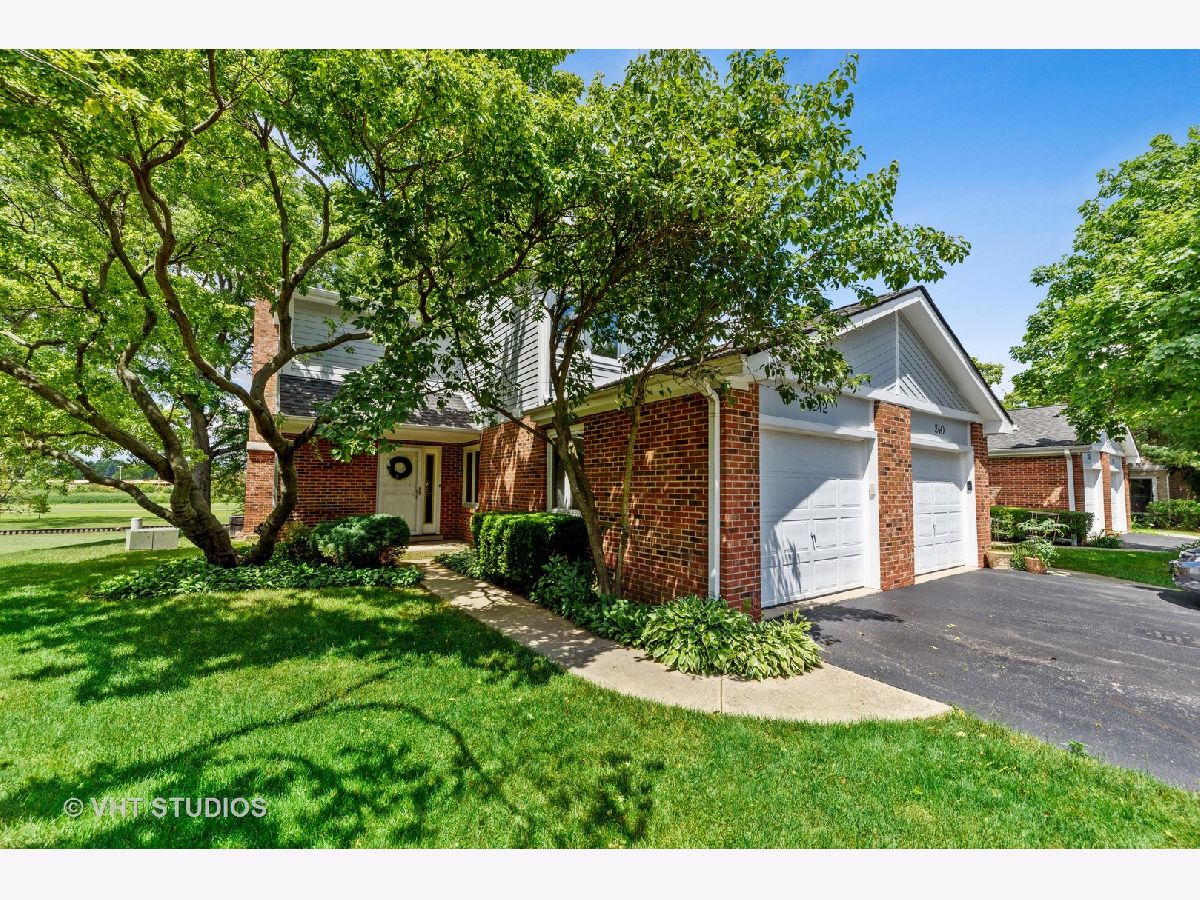 Townhomes Sold Golfview Commons Palatine Illinois, 242 Golfview