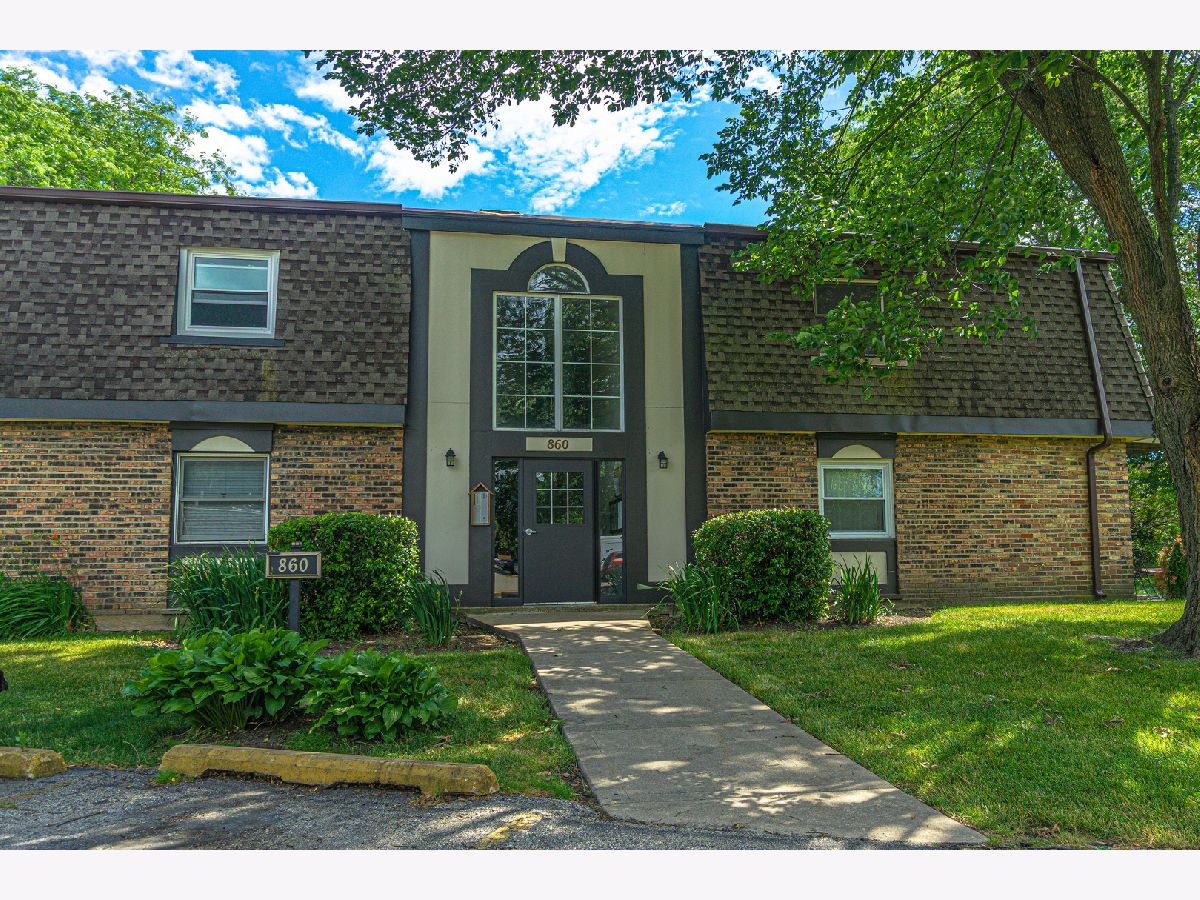 Condominiums & Homes Sold Buffalo Ridge Buffalo Grove Illinois, 860 Trace