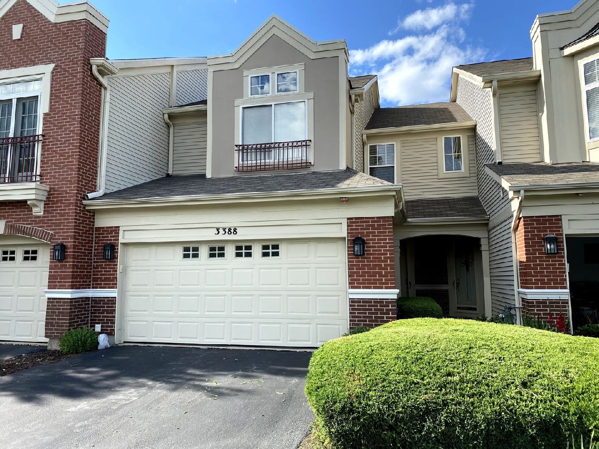 Townhomes Sold Heatherstone East Naperville Illinois, 3388 Rosecroft