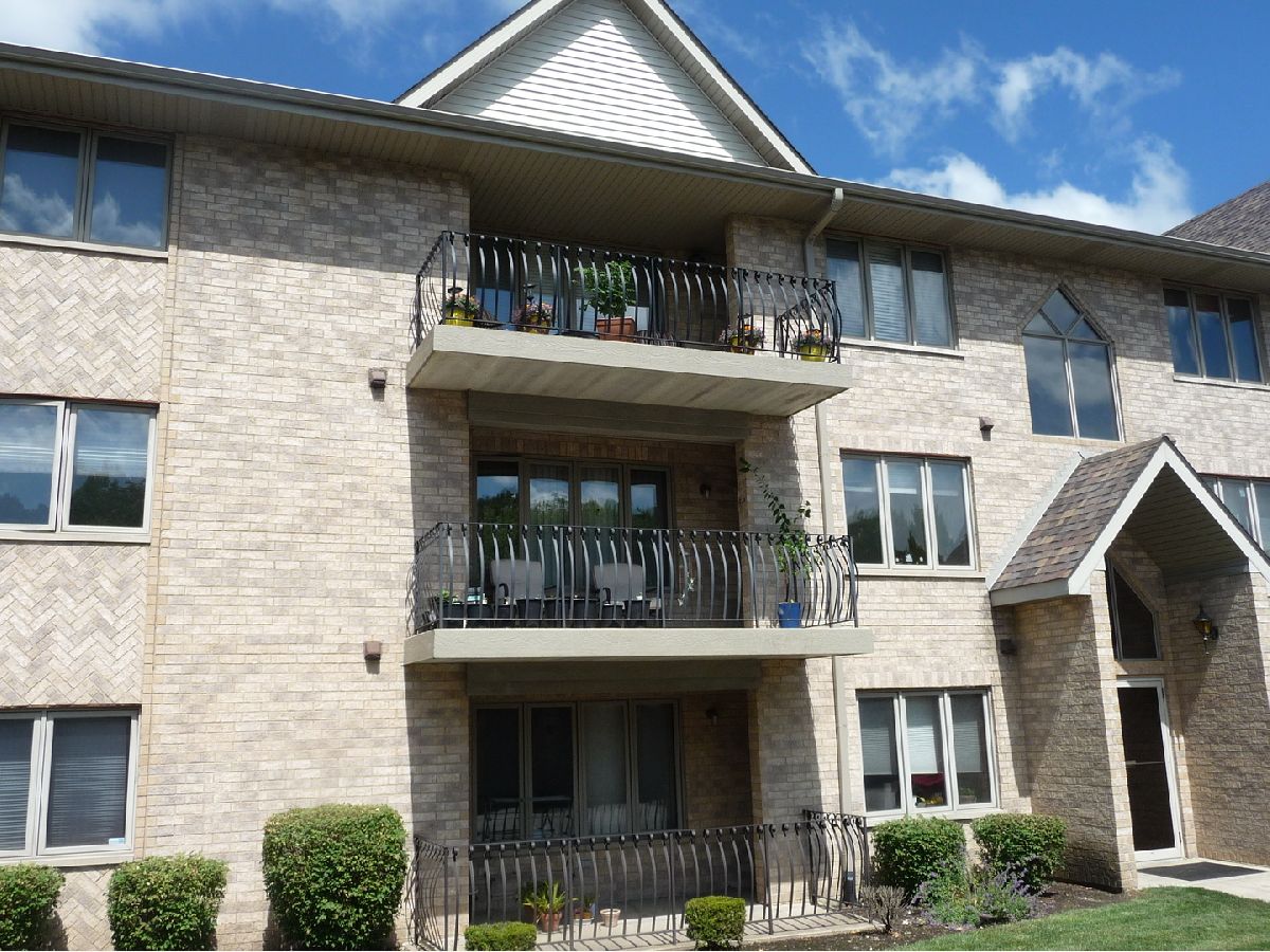 Condominiums Sold Shadow Creek Oak Forest Illinois, 5140 Shadow Creek
