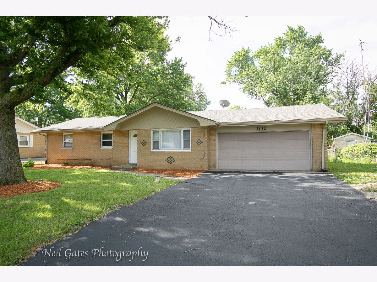 Homes Sold Greentree Joliet Illinois, 1712 Pinewood