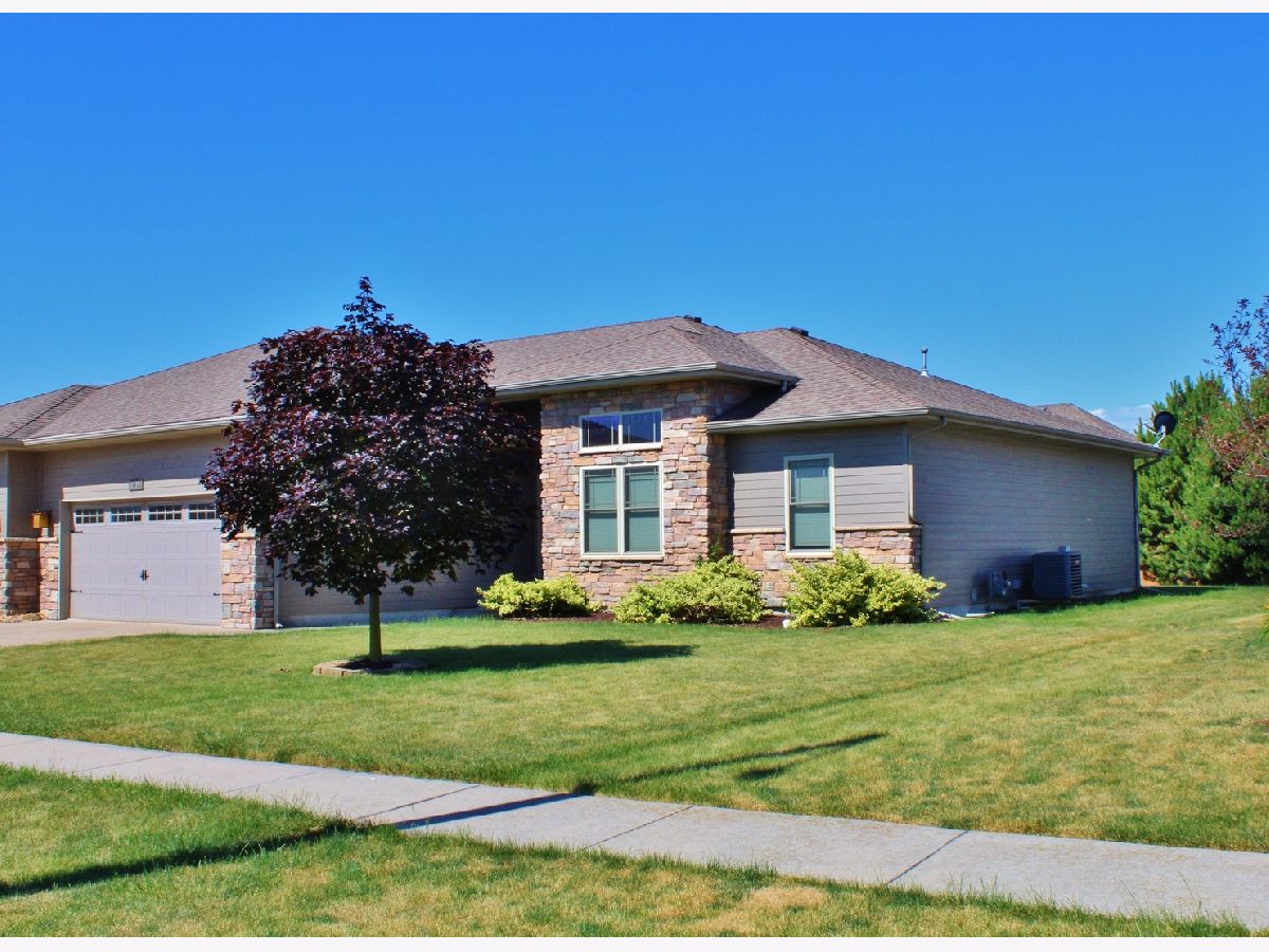 Homes & Townhomes Rented Rockwell Estates Morris Illinois, 1796 Red Willow