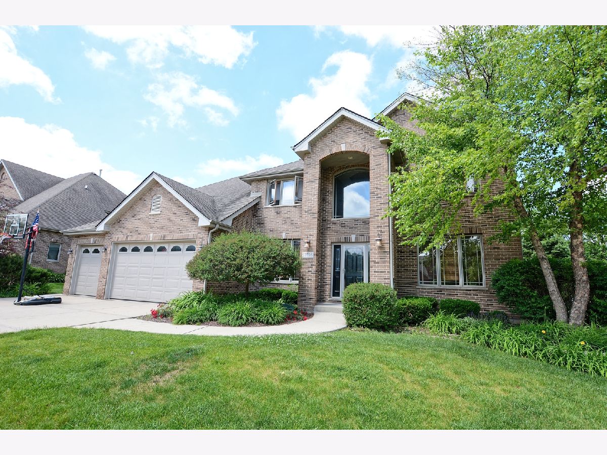 Homes Sold Windhaven West Orland Park Illinois, 13716 Tallgrass