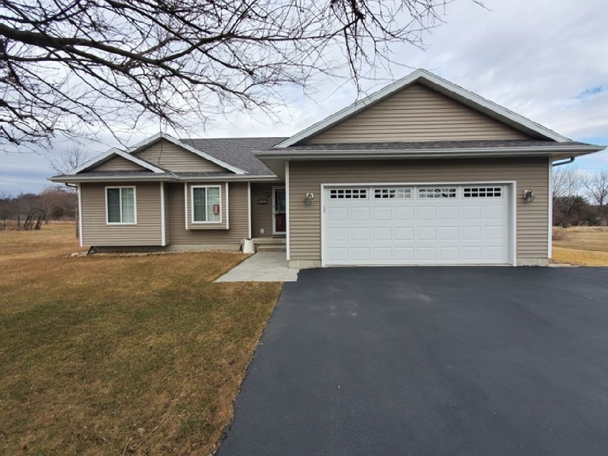 Lost Lake Dixon IL, Homes For Sale & For Rent Sadie Winter Dana Cohen