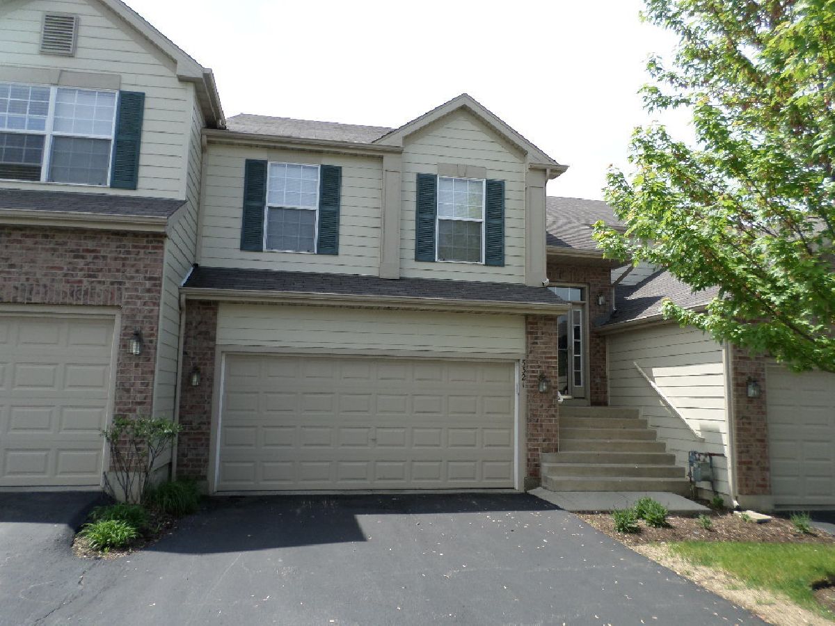 Townhomes & Condos & Homes Rented Abbey Ridge Mchenry Illinois, 5321 Cobblers Crossing