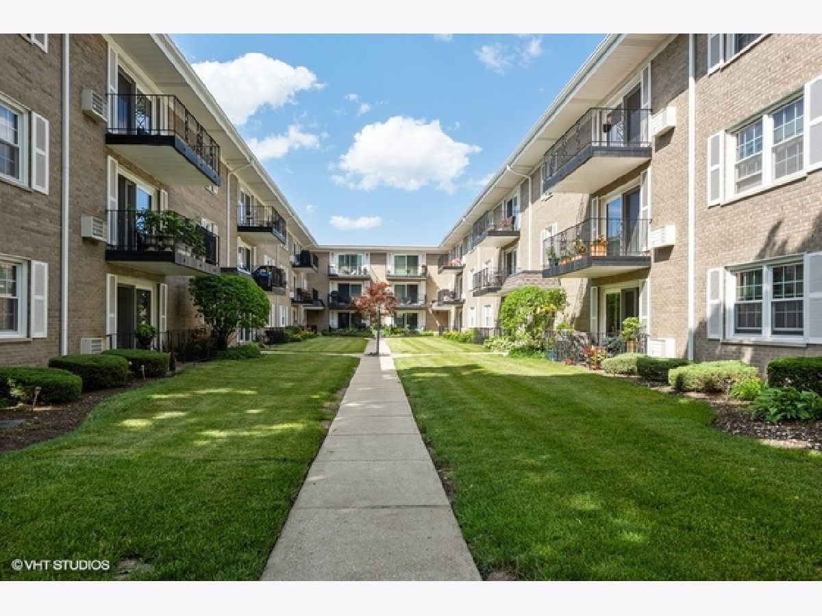 Condos & Townhomes Sold Normandy Condominiums Chicago Illinois, 6509 Northwest