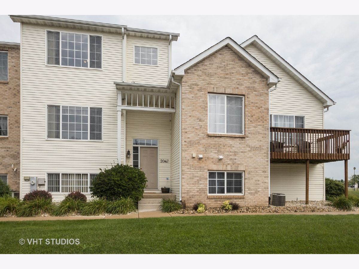 Condos & Townhomes & Homes Sold Logan Square Belvidere Illinois, 2047 Derby