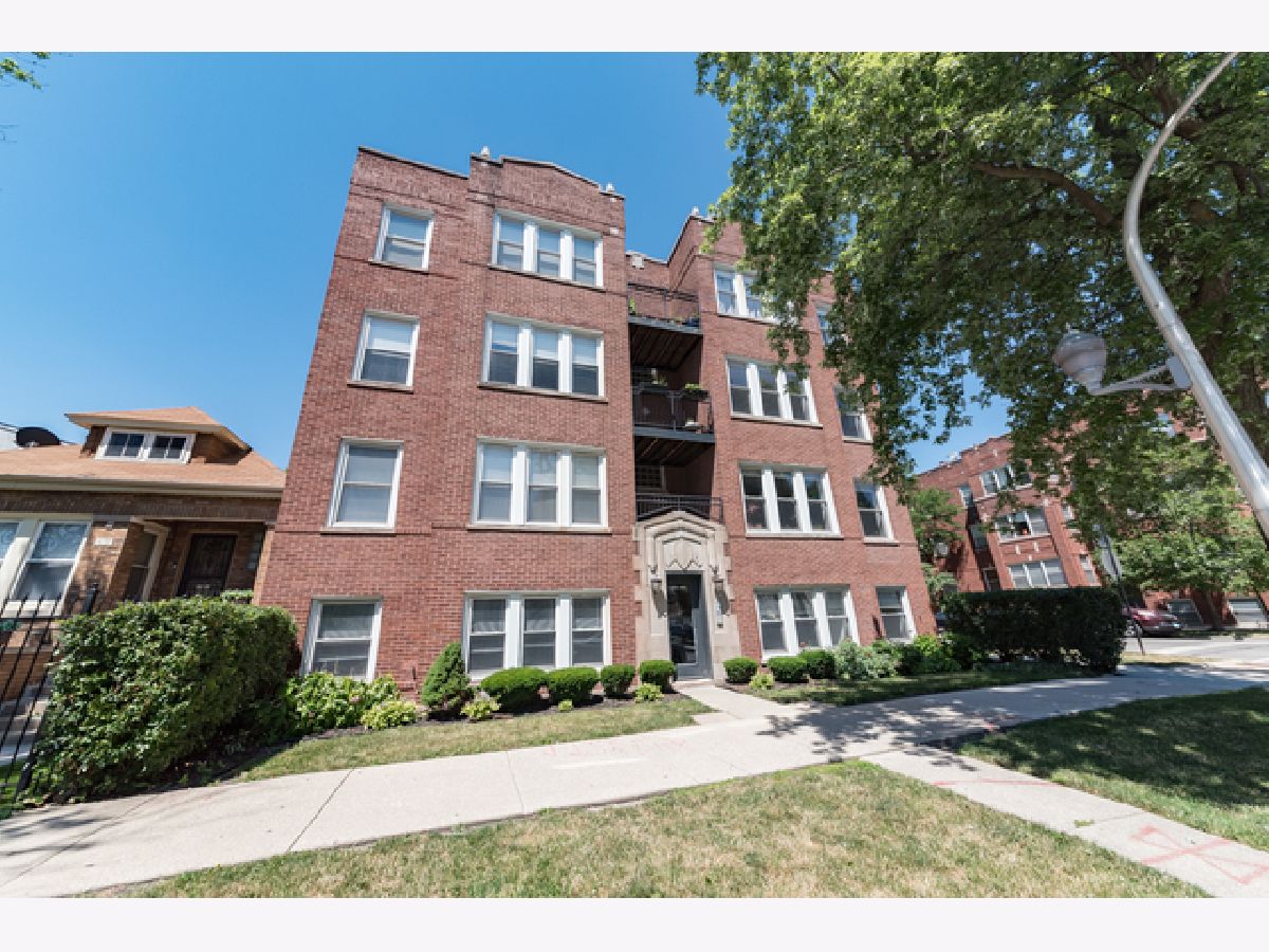 Condominiums Rented Belle Plaine Condominiums Chicago Illinois, 4056 Albany