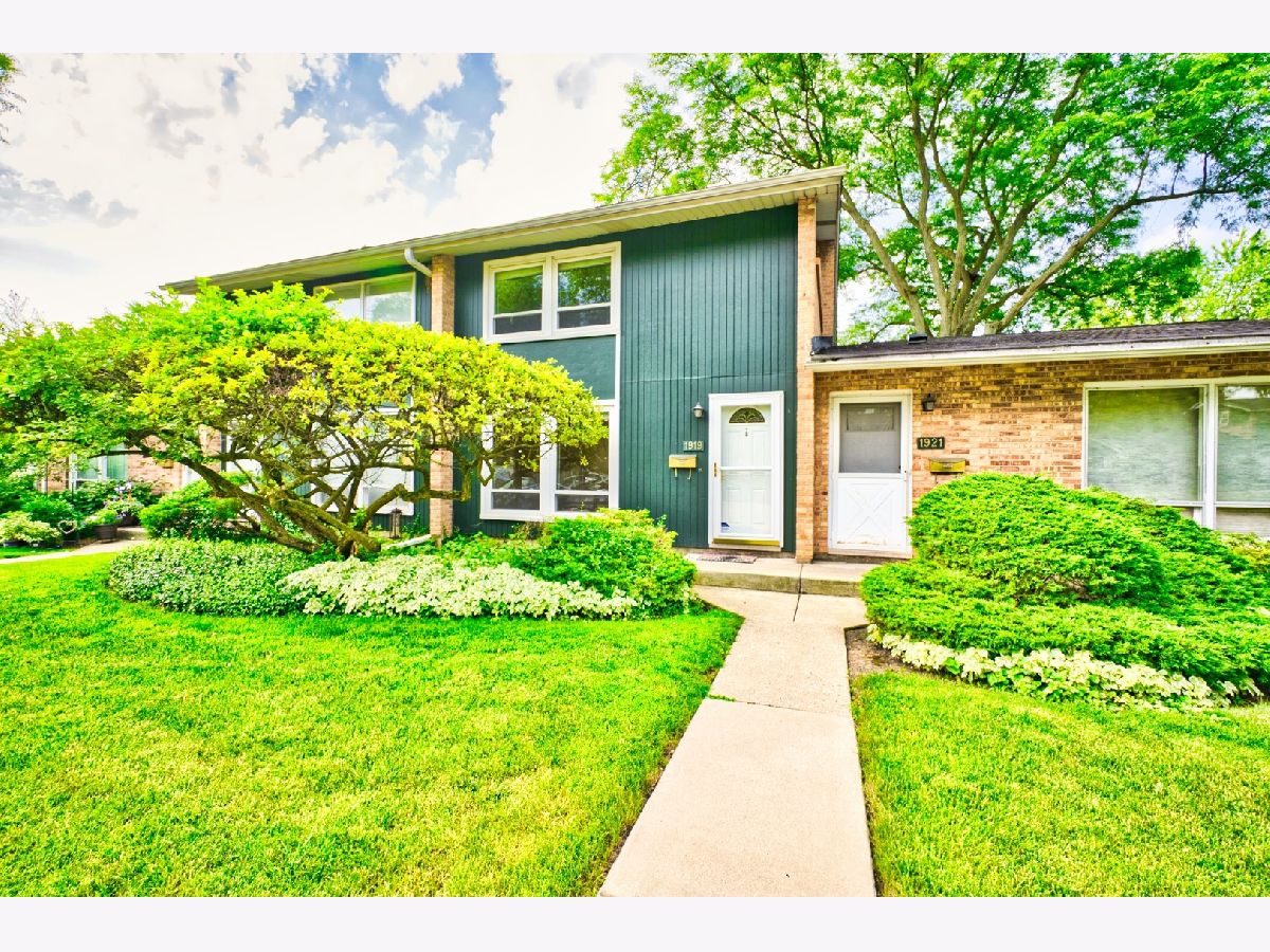 Townhomes Sold Willow Hill Northfield Illinois, 1919 Willow Hill