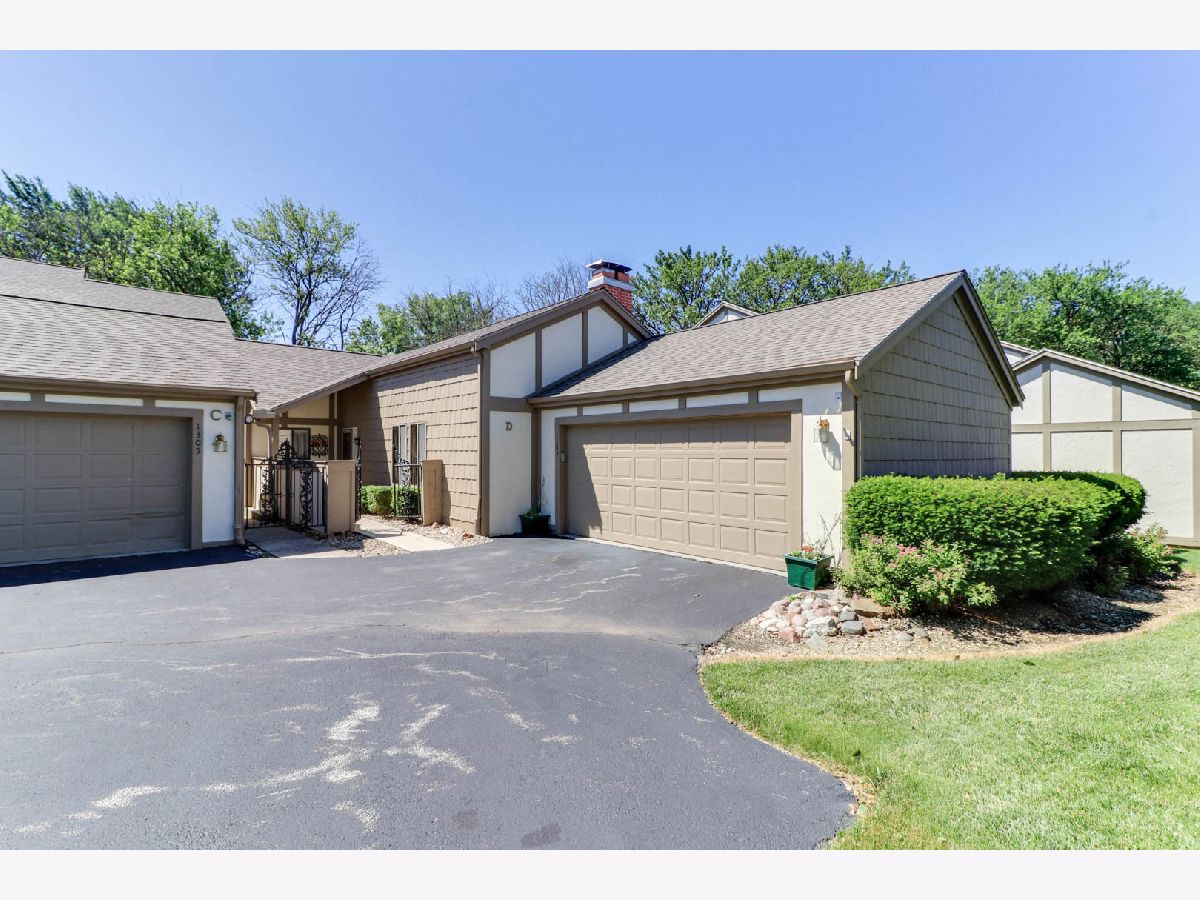 Condos & Townhomes Sold Stratford Estates Normal Illinois, 1305 Kingsridge