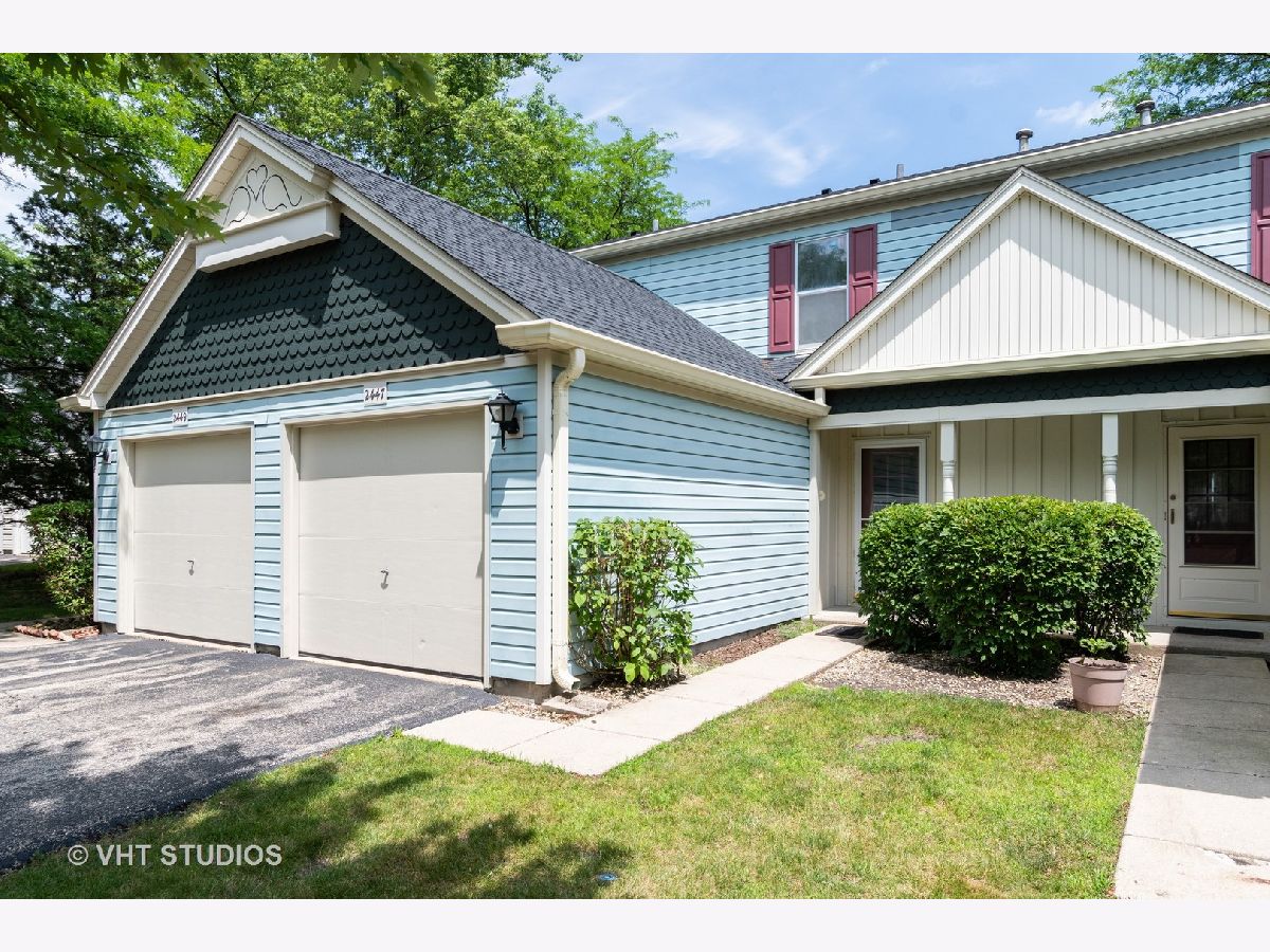 Townhomes Sold Country Oaks Of Butterfield Aurora Illinois, 2447 Devonshire
